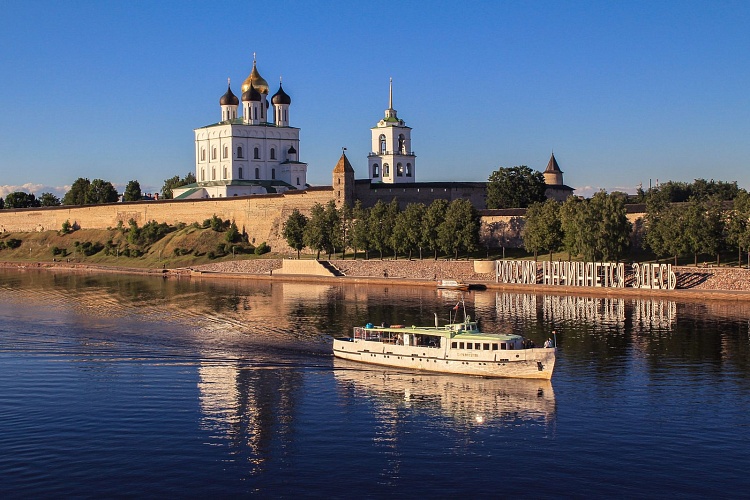 Обзорная экскурсия по г. Пскову и Кремлю